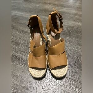 Women’s treasure and bond wedges